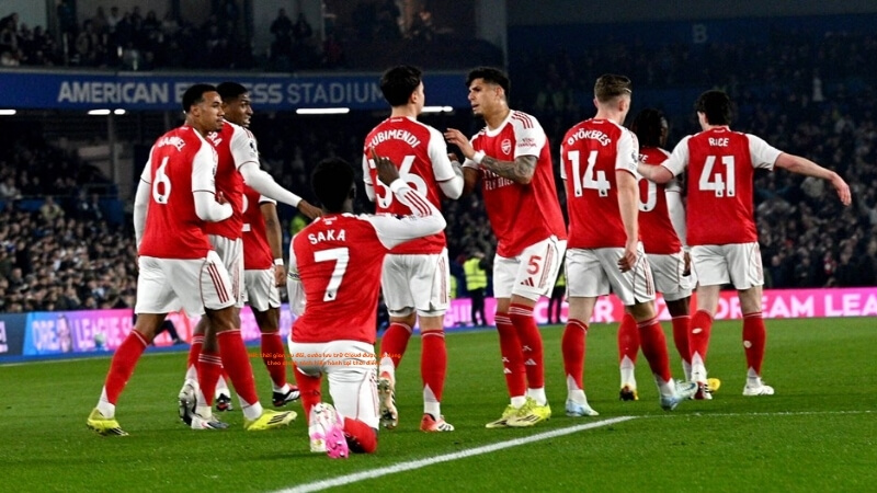 Cầu thủ Arsenal ăn mừng chiến thắng 1-0 trước Brighton tại Ngoại hạng Anh