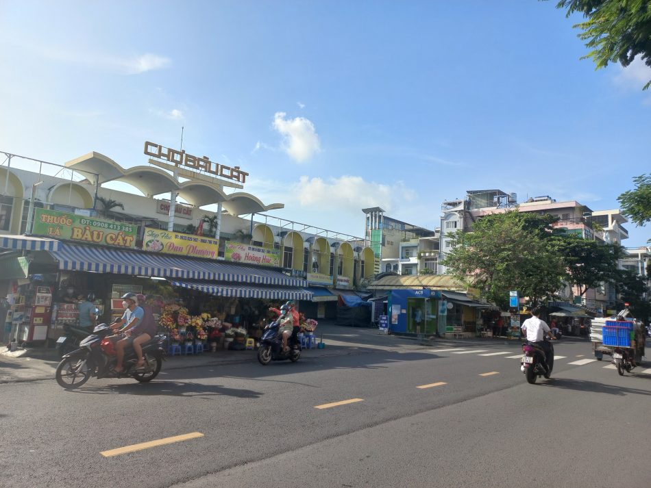 Lắp wifi FPT đường Nguyễn Hồng Đào khu vực sầm uất quanh Chợ Bàu Cát.